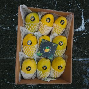 Premium Sindhri Mango Gift Box (4-4.5kg Box)